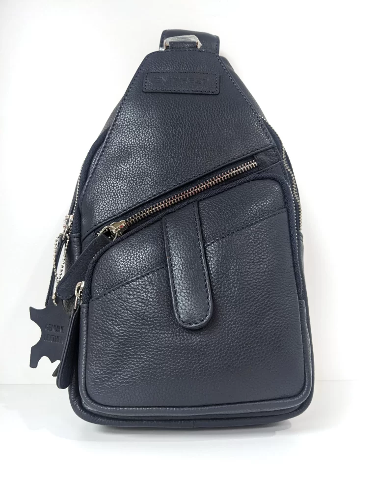 Emprest Black Leather Bag